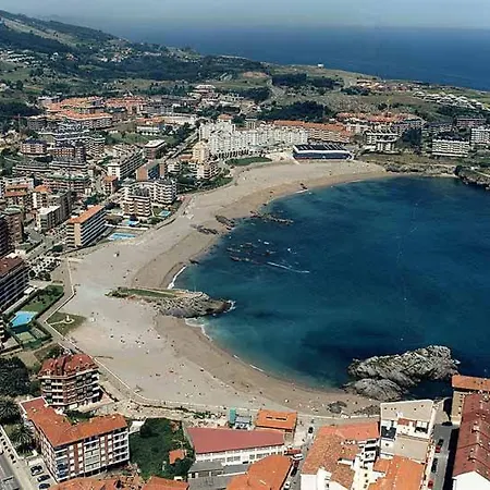 En El Centro De 2 Hab. Y 2 Banos. Appartement Castro Urdiales