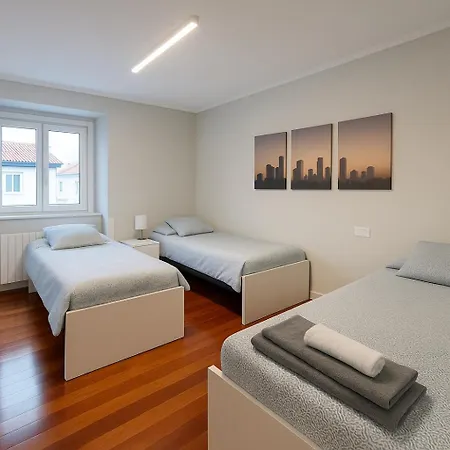 Appartement En El Centro De 2 Hab. Y 2 Banos. Castro Urdiales