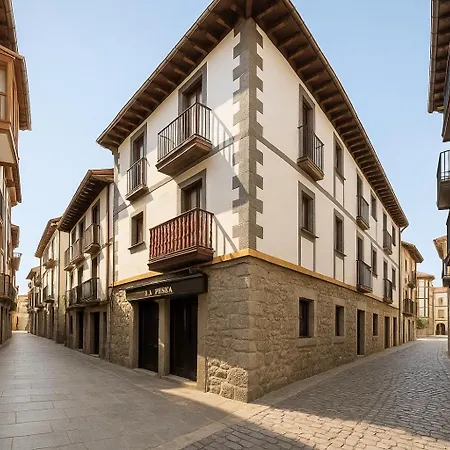 En El Centro De 2 Hab. Y 2 Banos. Appartement *
